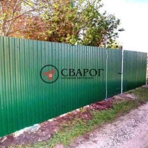 Забор из профнастила с калиткой