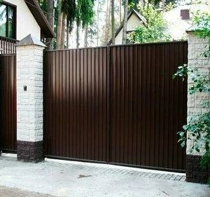 Распашные ворота из профлиста 1