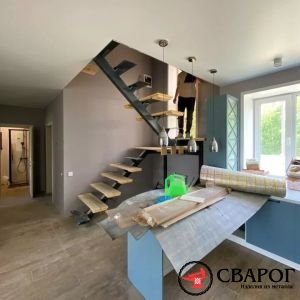 Лестница угловая с площадкой металлическая фото4