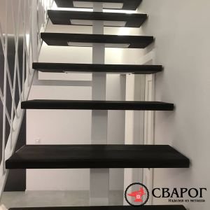Лестница Катанзаро с перилами лофт