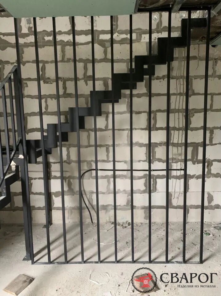 Каркас металлический для угловой лестницы фото 4