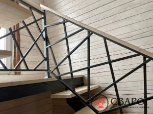 Лестница "Корк" на монокосоуре с перилами лофт фото2