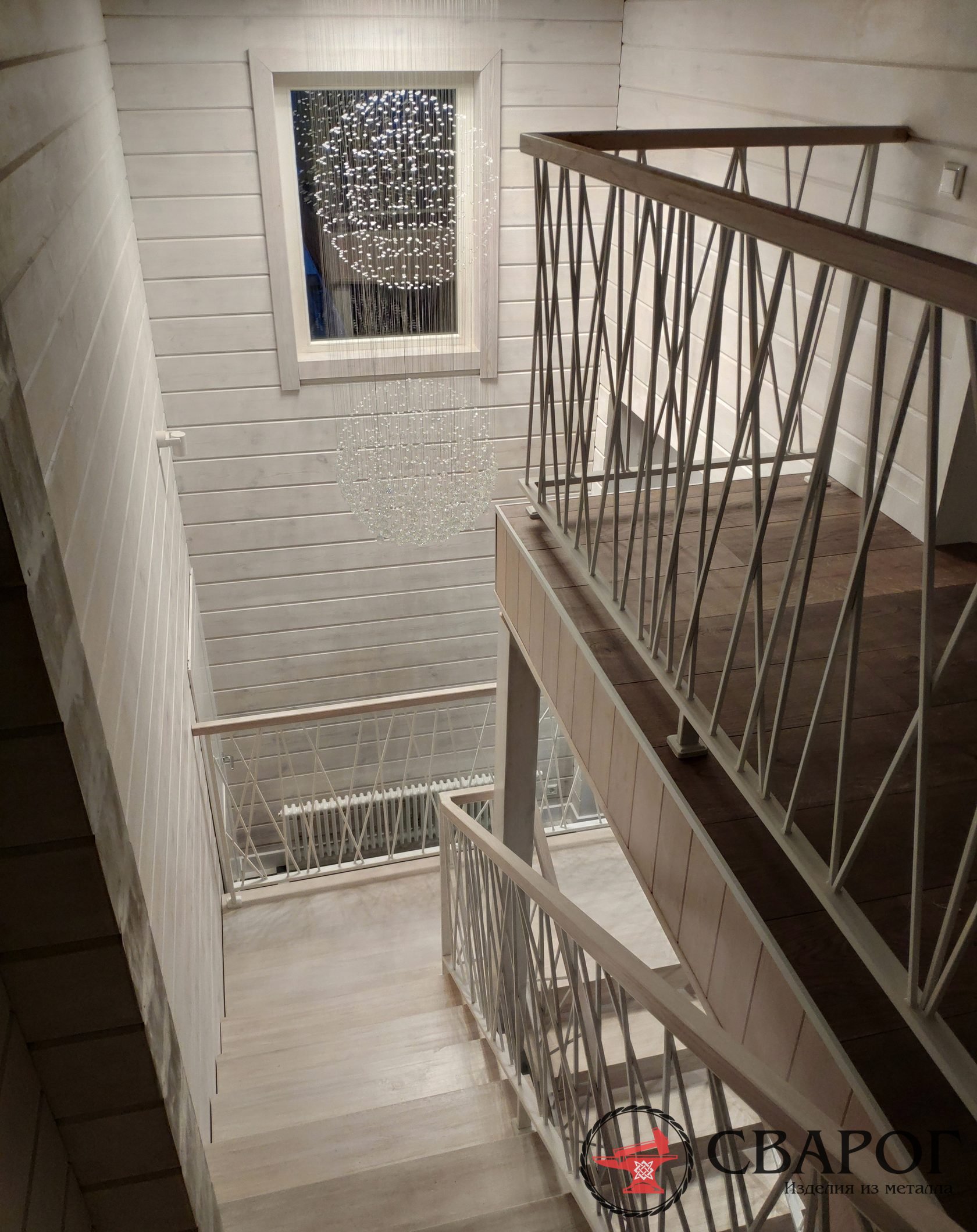 Белая декоративная лестница на мансарду"Сплит"фото11